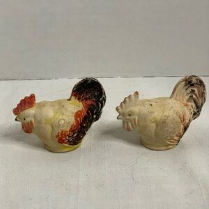 VINTAGE | Chalkware Chicken Salt & Pepper Shakers.